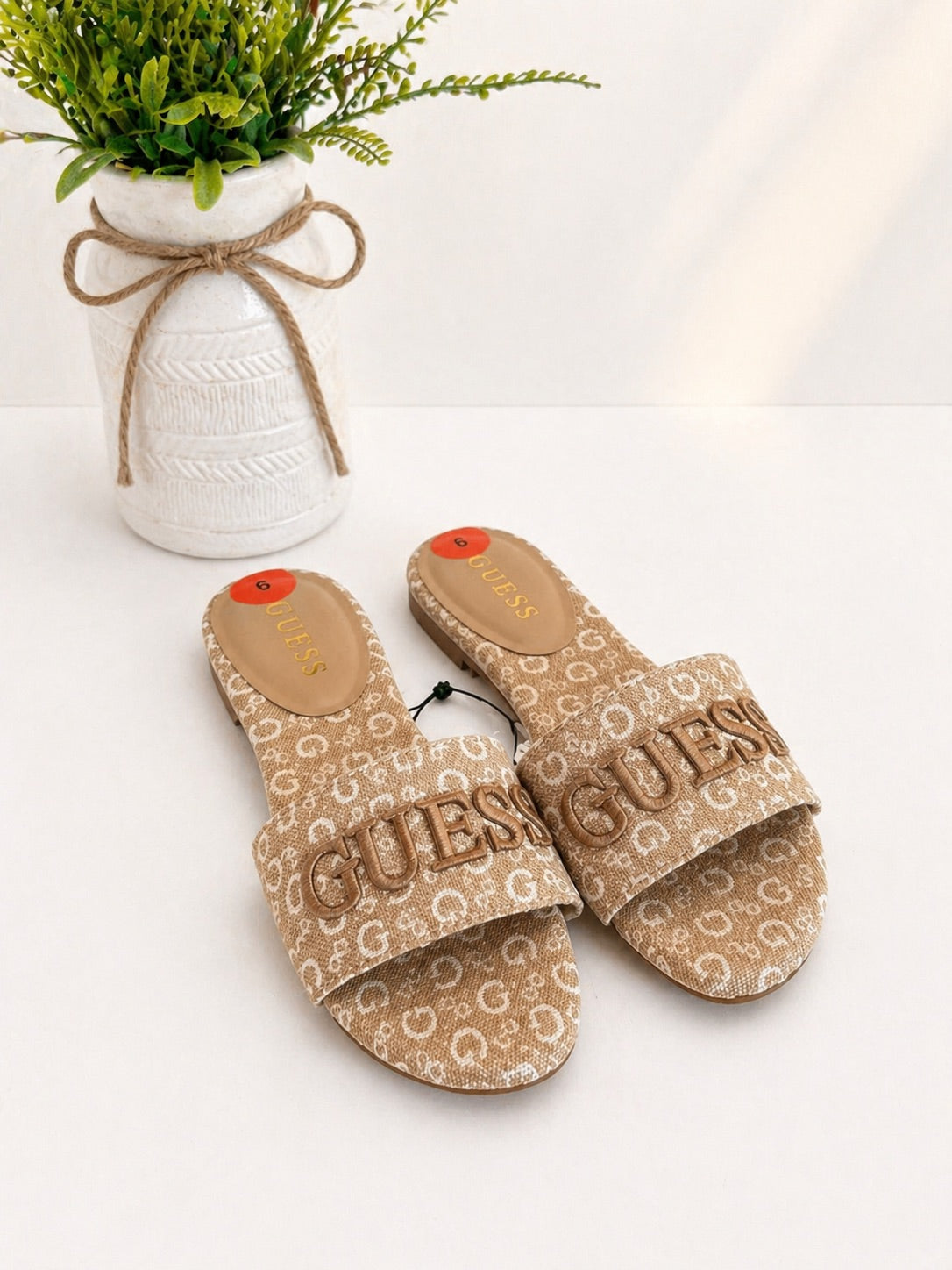 SANDALIAS GUESS MONOGRAM