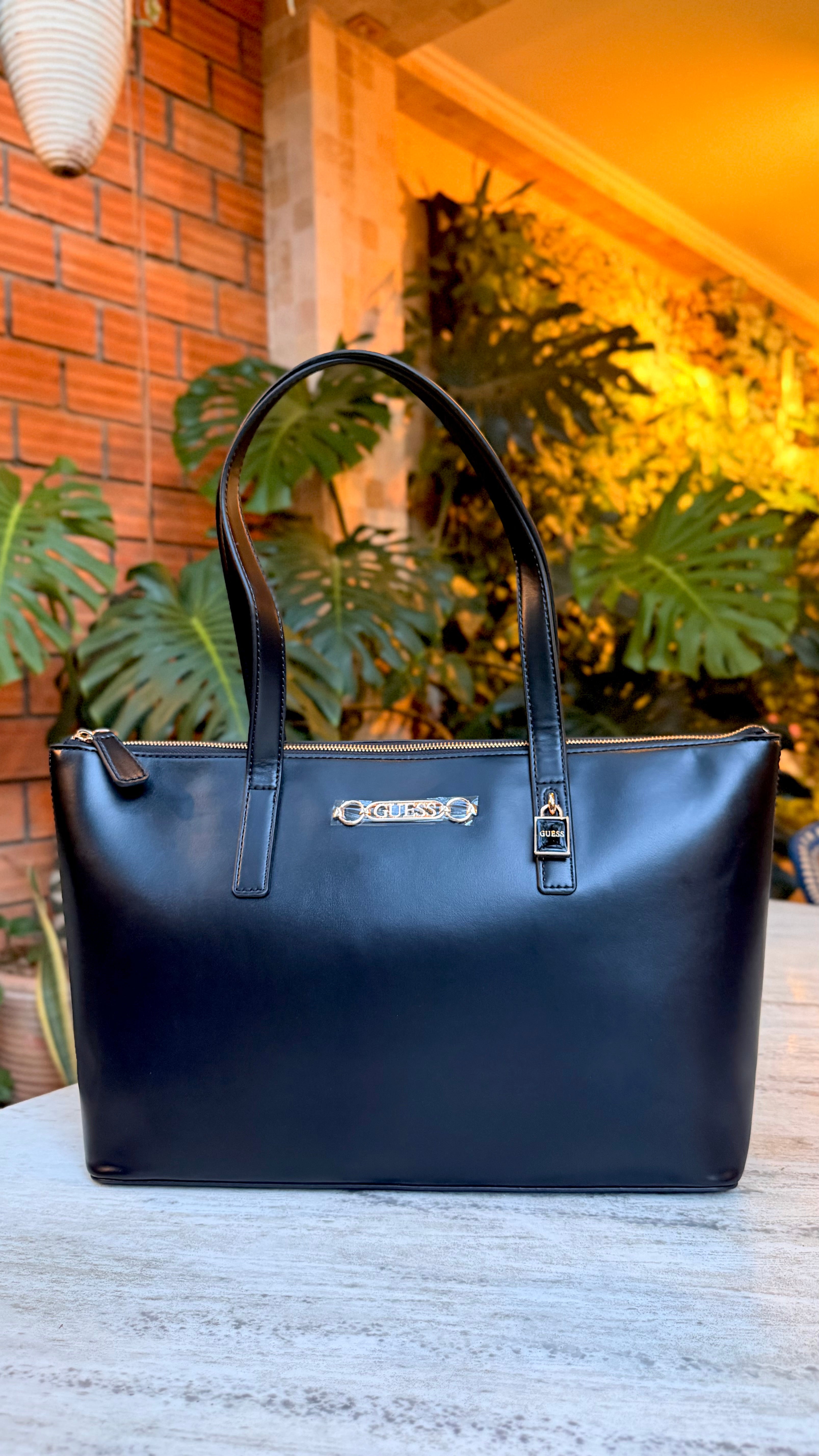 TOTE BAG GUESS