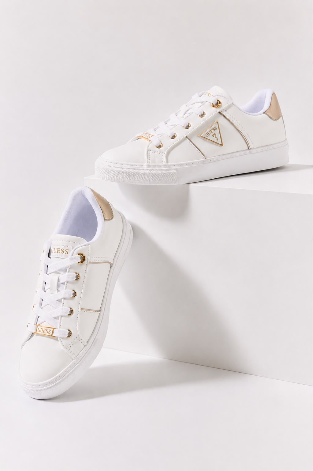 ZAPATILLAS GUESS